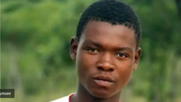 19-Year-Old Boy Exposes 40-Year-Old Married Woman Who Forces Him To 10 Sex Sessions A Day (Pics)